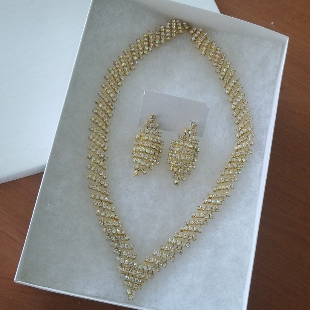 Luxury Necklace Set